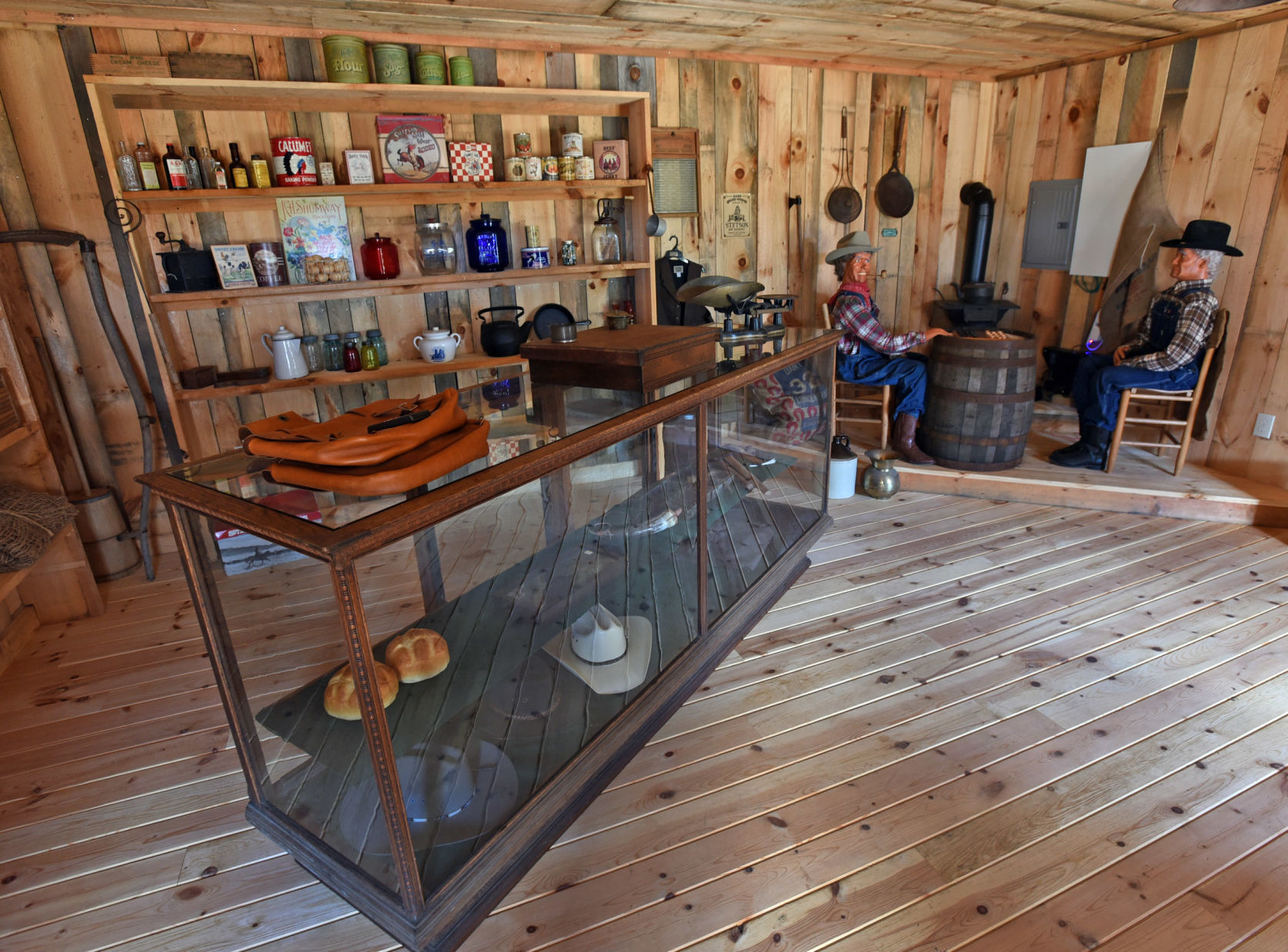 Saloon Studios
